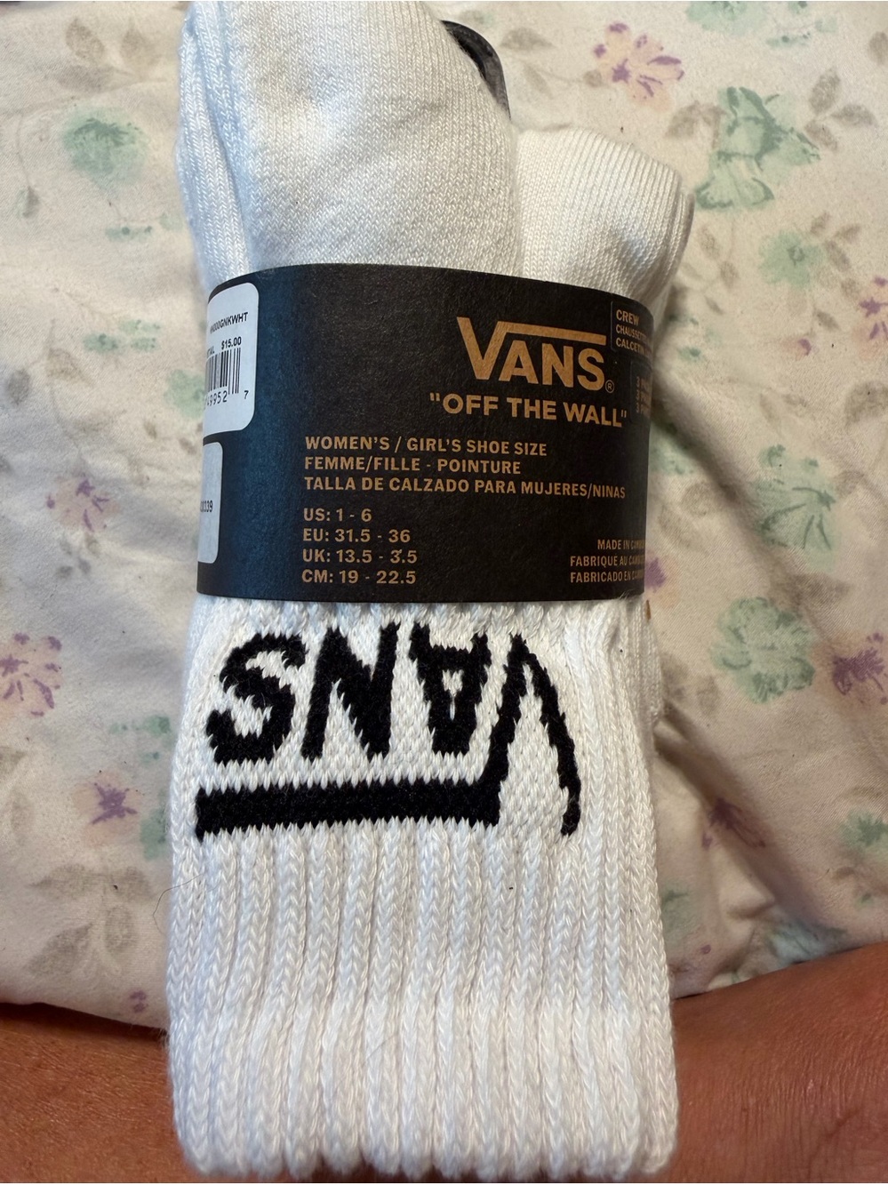 Vans girls / woman White Crew Socks with Black Logo 1-6 nwt 3 pk